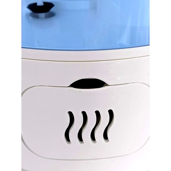 Vicks Cool Mist Aerosol Humidifier - Picture 8 of 10